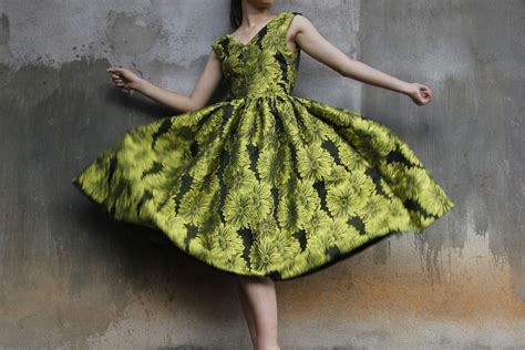 How To Shorten A Dress – The Total Guide To Shortening A .